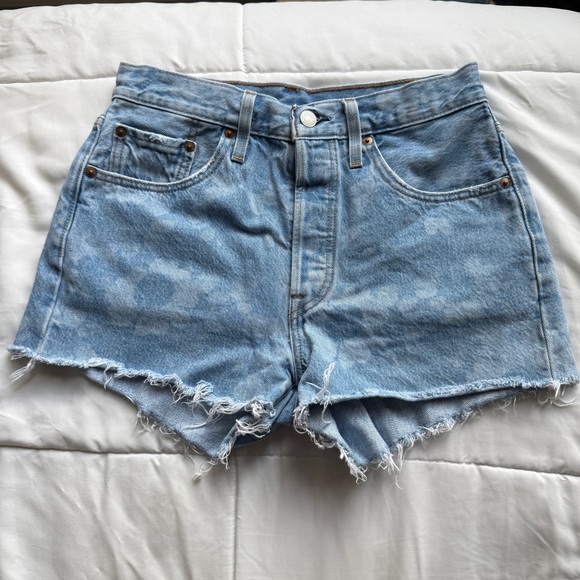 Levi's 501 Shorts W28 - Picture 5 of 5